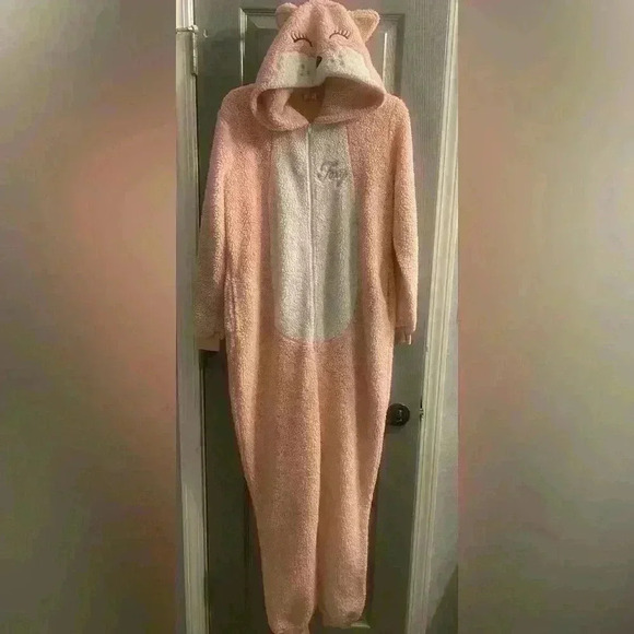 Women’s Fox Suit with hood can be used for Halloween costume or PJ’s. Size S 4-6 - Picture 1 of 13